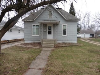 307 NW 2nd St, Pocahontas, IA 50574