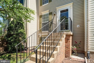 6105 Jenlar Dr, Centreville, VA 20121