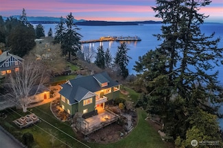 9814 SW 112th St, Vashon, WA 98070