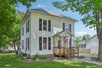 436 W Washington St, Marengo, IL 60152