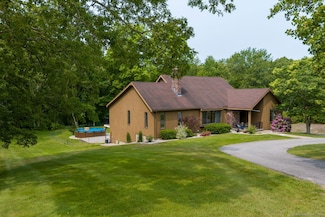 64 Attawanhood Trail, Amston, CT 06231