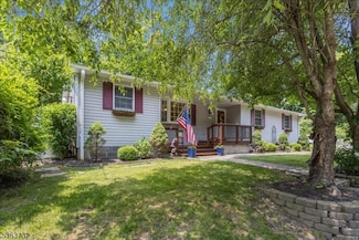 130 Lake Iliff Rd, Newton, NJ 07860