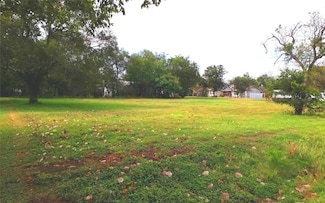 301 4th St, Eddy, TX 76524