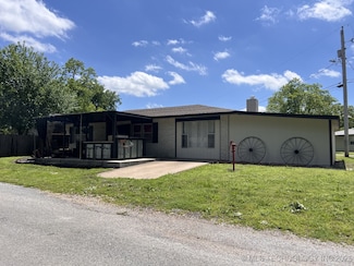 24 Lakeside Ln N, Adair, OK 74330