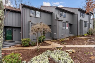 7 Wake Robin Rd Unit 1602, Lincoln, RI 02865