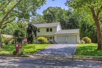 7 Owens Rd, Marlboro, NJ 07746