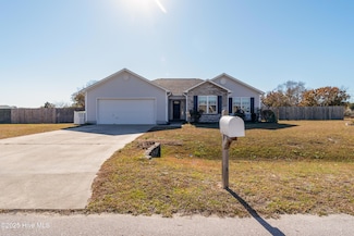 100 Harmony Way, Richlands, NC 28574