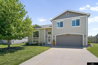 18809 Cinnamon St, Omaha, NE 68135
