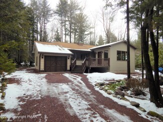 1106 Stonewall Dr, Pocono Pines, PA 18350