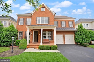 18971 Kipheart Dr, Leesburg, VA 20176