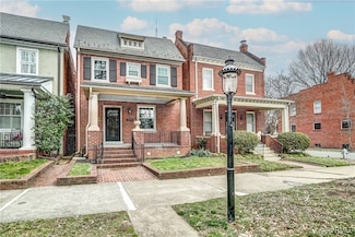 3302 W Franklin St, Richmond, VA 23221