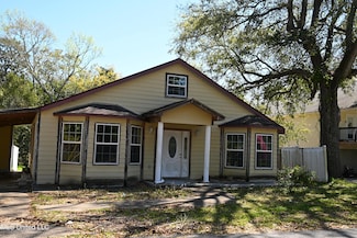 1106 Resca de La Palma St, Pascagoula, MS 39567