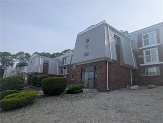 300 Smithfield Rd Unit P2-2, North Providence, RI 02904