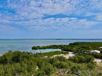 3127 Stewart Rd, Summerland Key, FL 33042