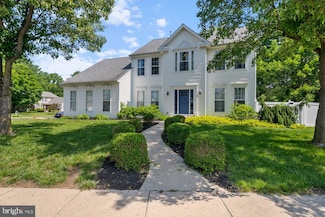 4 Waverly Dr, Lumberton, NJ 08048