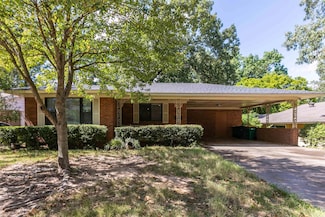 4 Tomahawk Rd, Little Rock, AR 72205