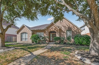 1608 Spring Glen Ln, Pearland, TX 77581