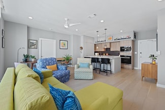 1600 Barton Springs Rd Unit 6403, Austin, TX 78704