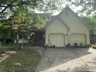 317 Shadowlake Dr, Chesapeake, VA 23320