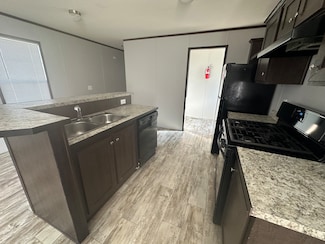 5913 W Maple St Unit 158, Romulus, MI 48174