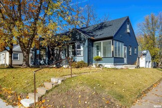2104 W Pleasant St, Davenport, IA 52804