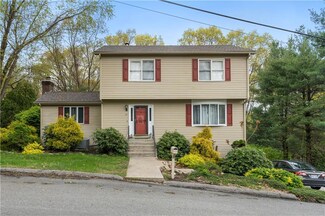 34 Tartaglia St, Johnston, RI 02919