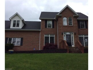 49076 Hickman Rd, East Liverpool, OH 43920
