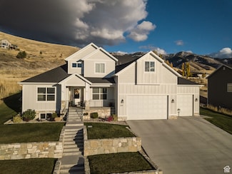 520 N 900 E, Hyde Park, UT 84318