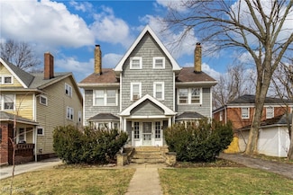 12783 Cedar Rd, Cleveland, OH 44106