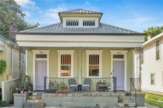 324 Angela St, Arabi, LA 70032