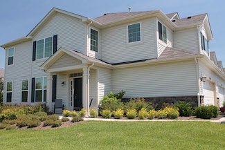 460 S Jade Ln, Round Lake, IL 60073