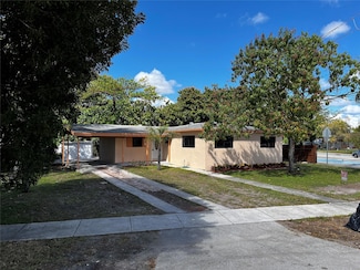 285 NE 43rd St, Pompano Beach, FL 33064