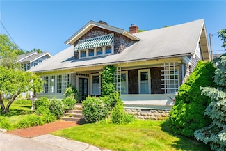 20 Cavanaugh Ct, Saunderstown, RI 02874
