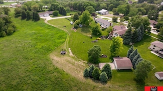 908 5th St, Wisner, NE 68791