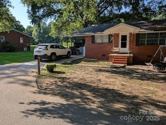 2261 Felly Ln, Lancaster, SC 29720