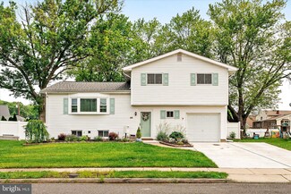 44 Rolling Ln, Trenton, NJ 08690