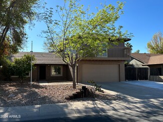 8117 W Dreyfus Dr, Peoria, AZ 85381