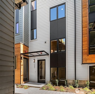 1236 15th Ave E Unit 13, Seattle, WA 98112