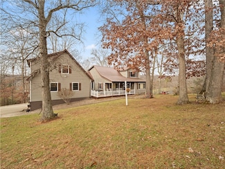 439 Spanoaks Rd, Milton, WV 25541