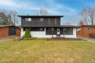 11357 Erdmann Rd, Sterling Heights, MI 48314