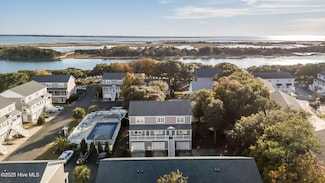 2511 Front St, Beaufort, NC 28516