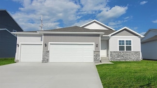 4407 NE 11th St, Ankeny, IA 50021