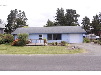 19404 N Place, Long Beach, WA 98631
