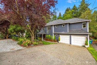 2716 NE 105th St, Seattle, WA 98125