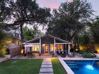 1005 E Riverside Dr, Austin, TX 78704