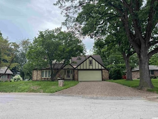 4135 Coachlight Ct, Quincy, IL 62305