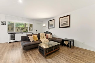 3116 Groton Way Unit 2, San Diego, CA 92110