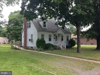 6 Davis St, Pemberton, NJ 08068