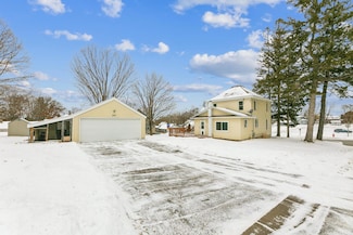 250 River St W, Holdingford, MN 56340