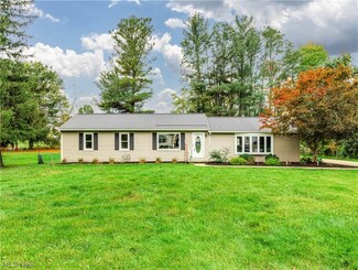3128 Shellhart Rd, Norton, OH 44203